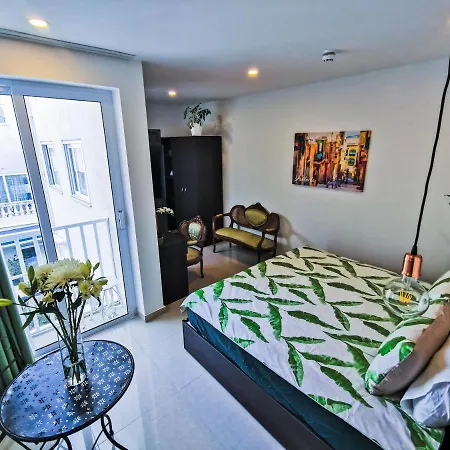 Evolve Coliving スリーマ