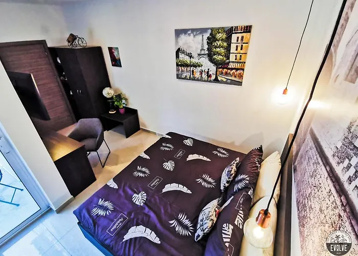 Konukevi Evolve Coliving Sliema