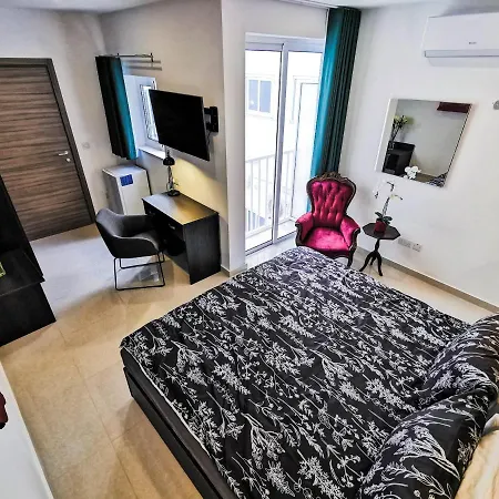Evolve Coliving 4*